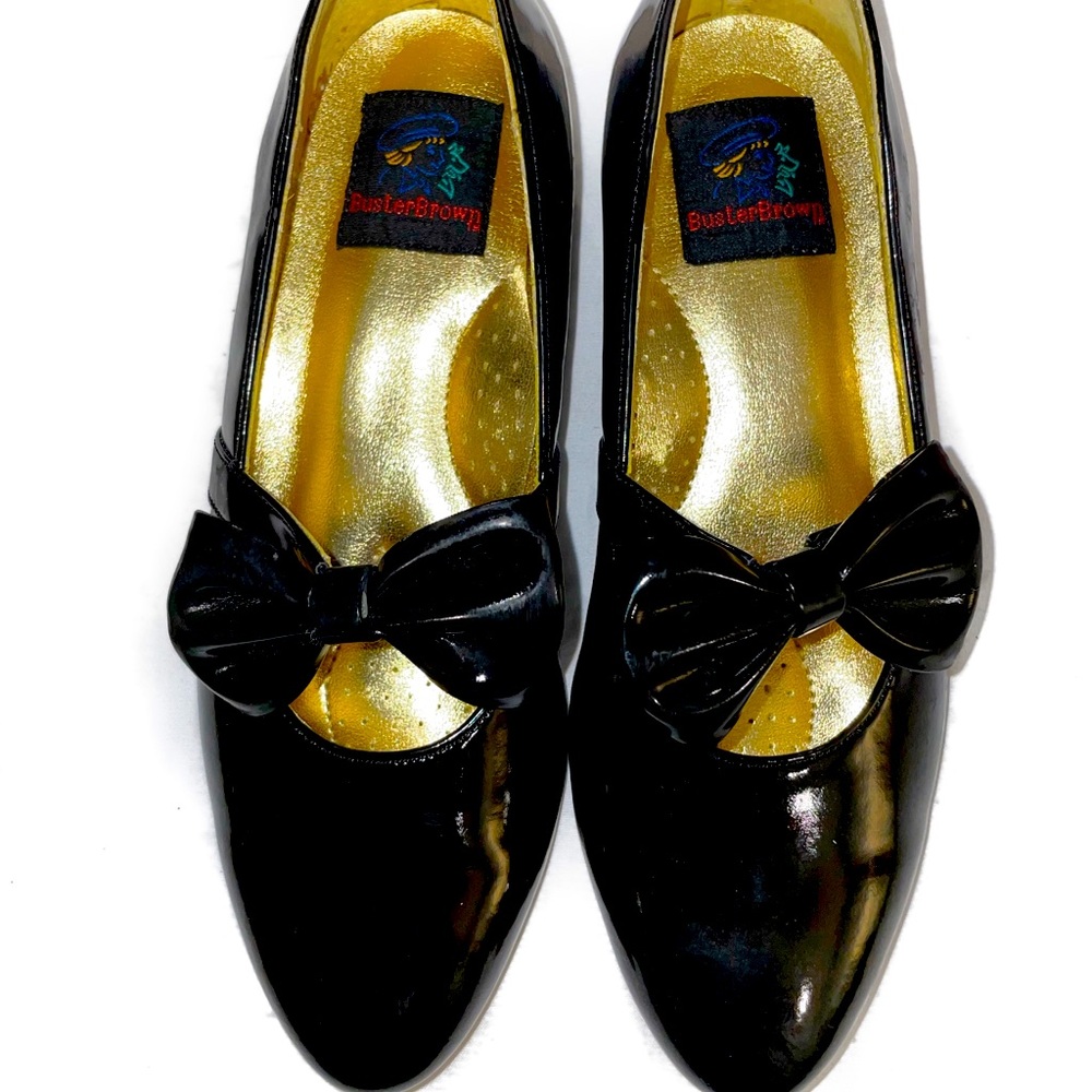 Black pointy Bow Flats